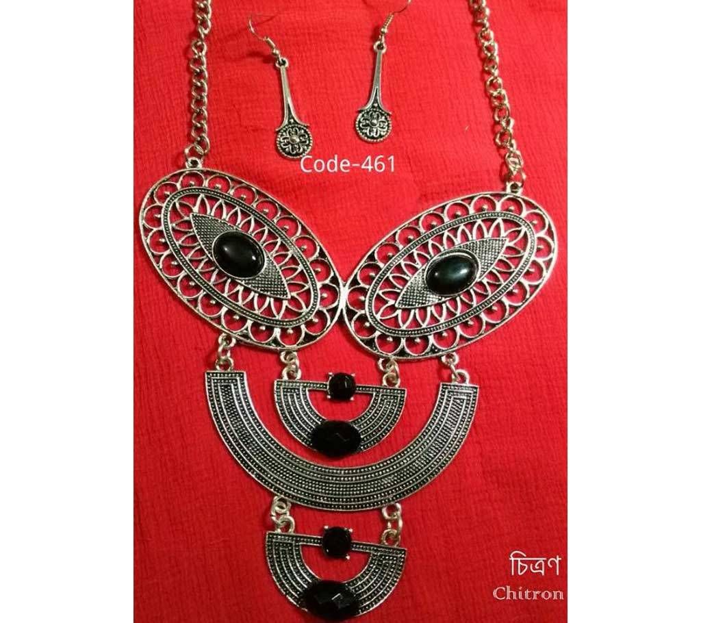 Antique Metal Necklace & Earrings