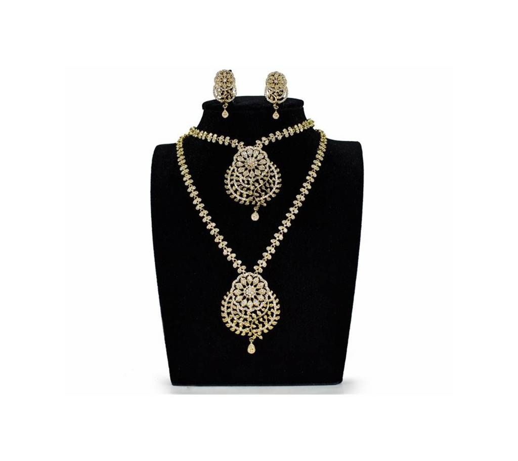 American Diamond Cut Pendant and Earrings Set For Ladies