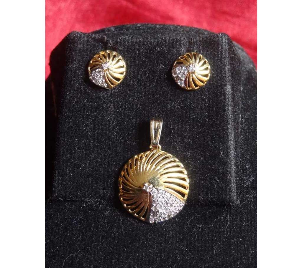 Gold Plated Pendant Set