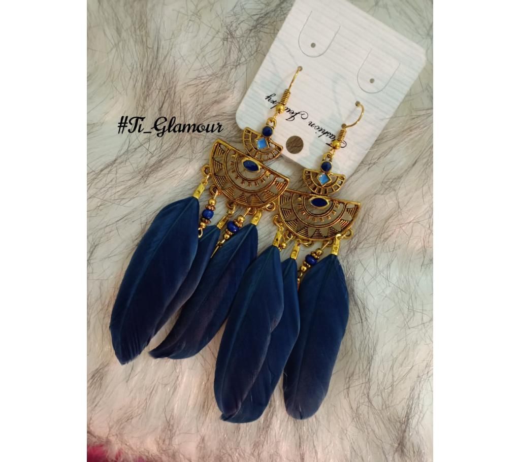 Trendy Feather Earrings..