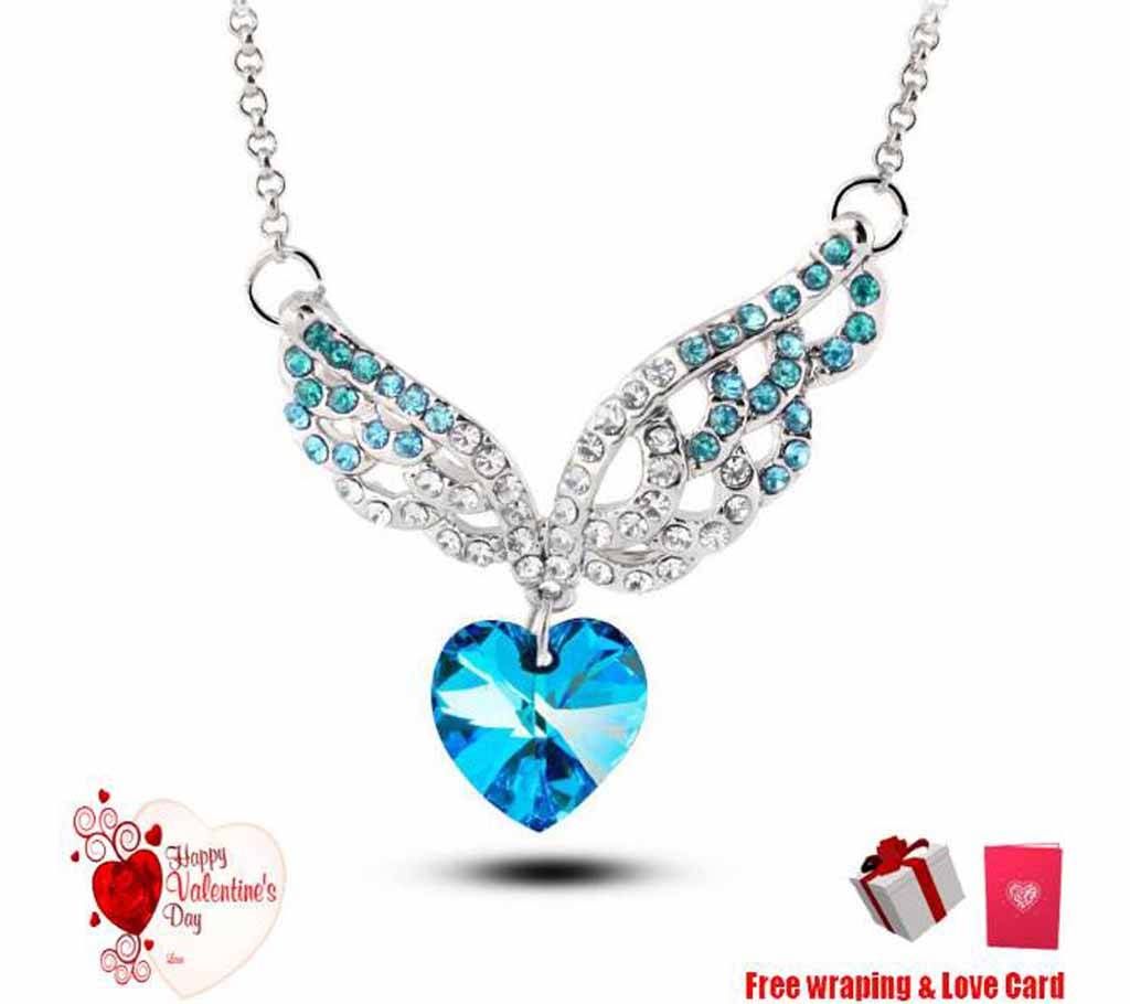 Stone Crafted Pendant