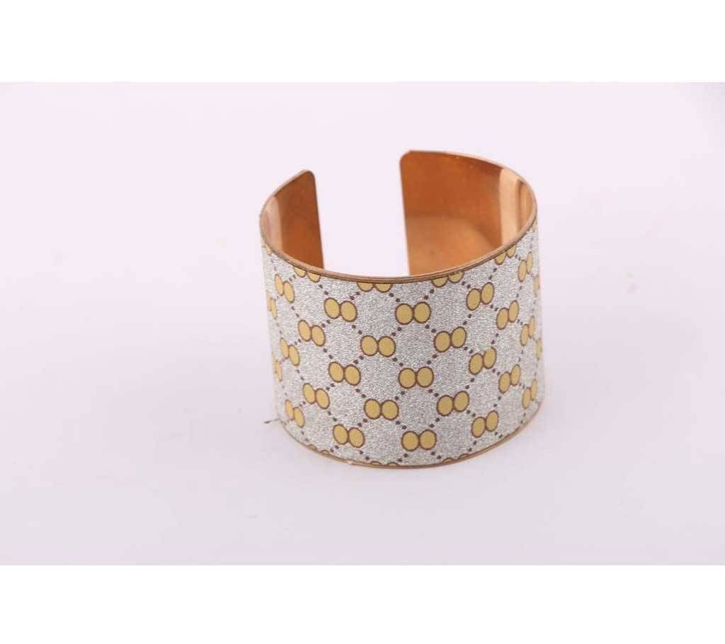 glossy printed fancy bracelet 