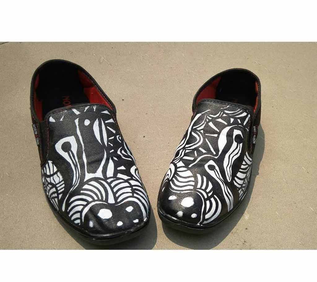 Rickshaw design Ladies Pumpy 