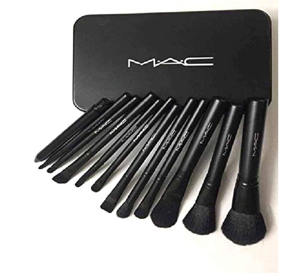 MAC Brush Set - 12 Piece - USA