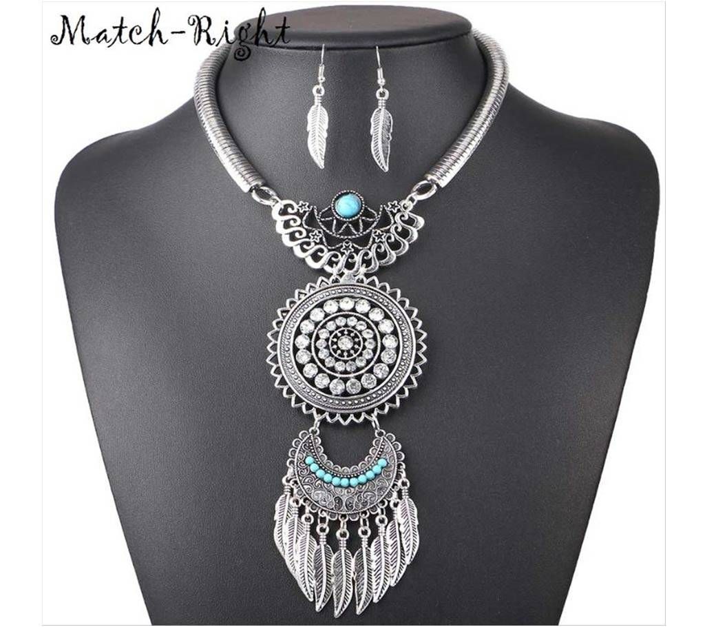 Bohemian Leaves Vintage Pendant Set