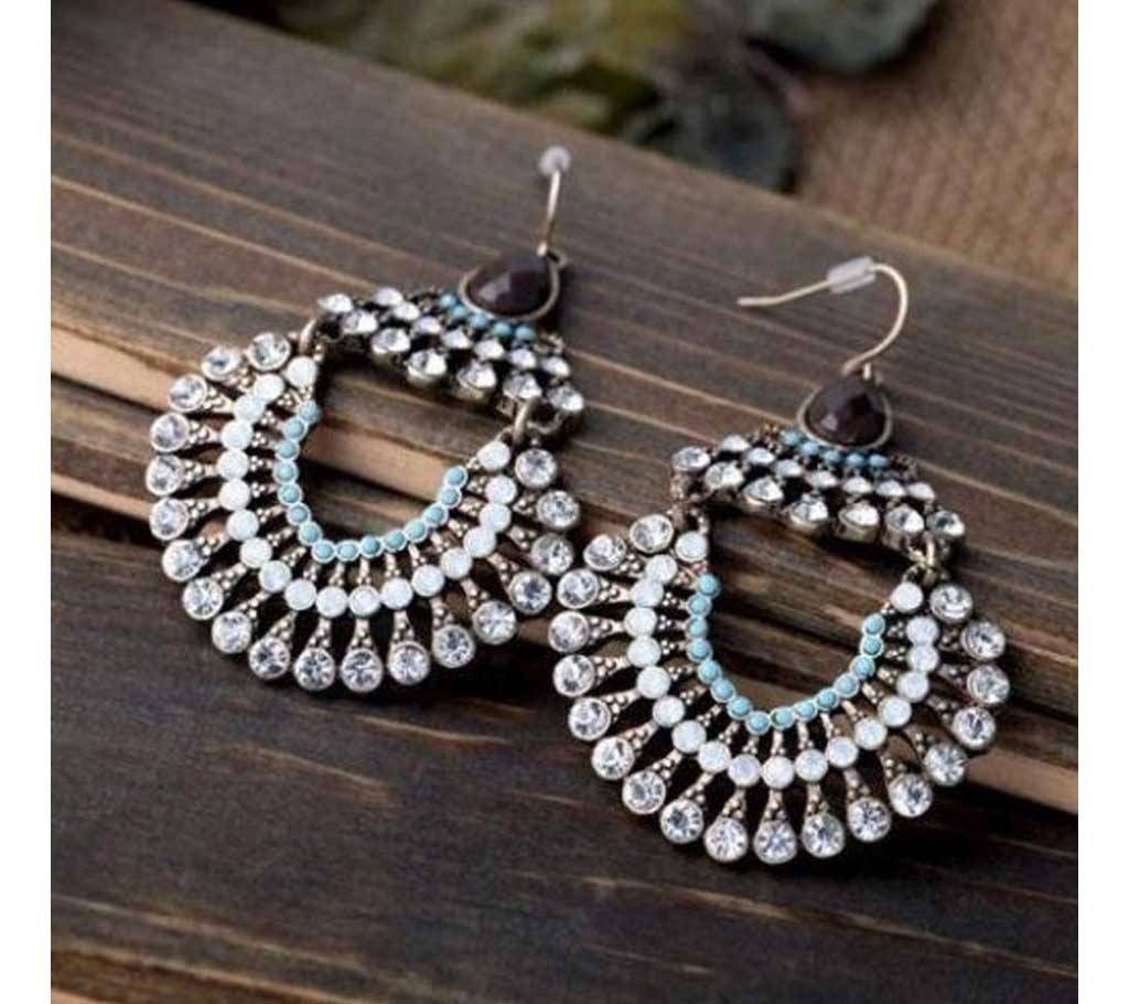Chia Fashion Rhinestone Openwork Drop Earrings (by Pink Point - CHIA63)
