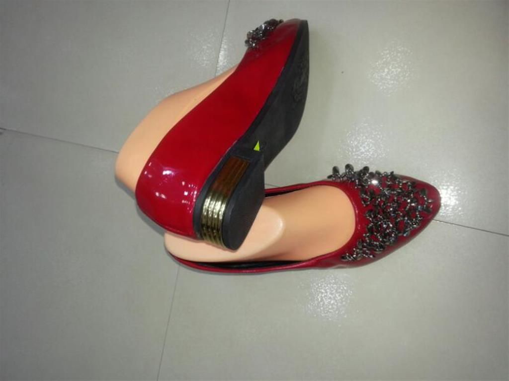 ladies semi flat shoe