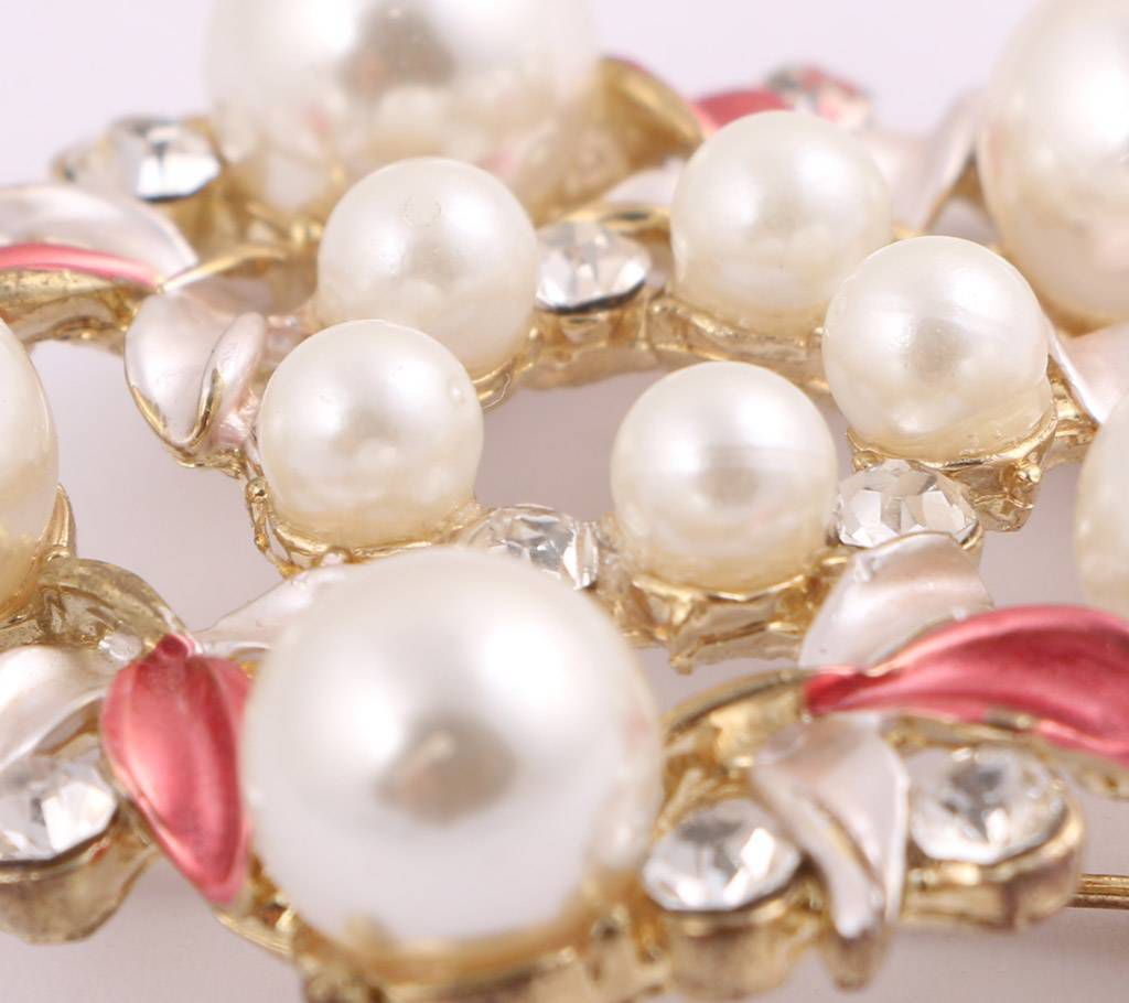 Fashion rhinestone pearl brooches