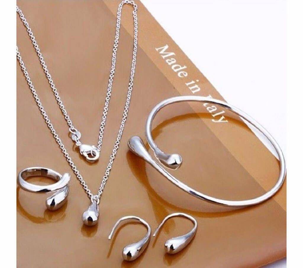 Silver plated jewellery set