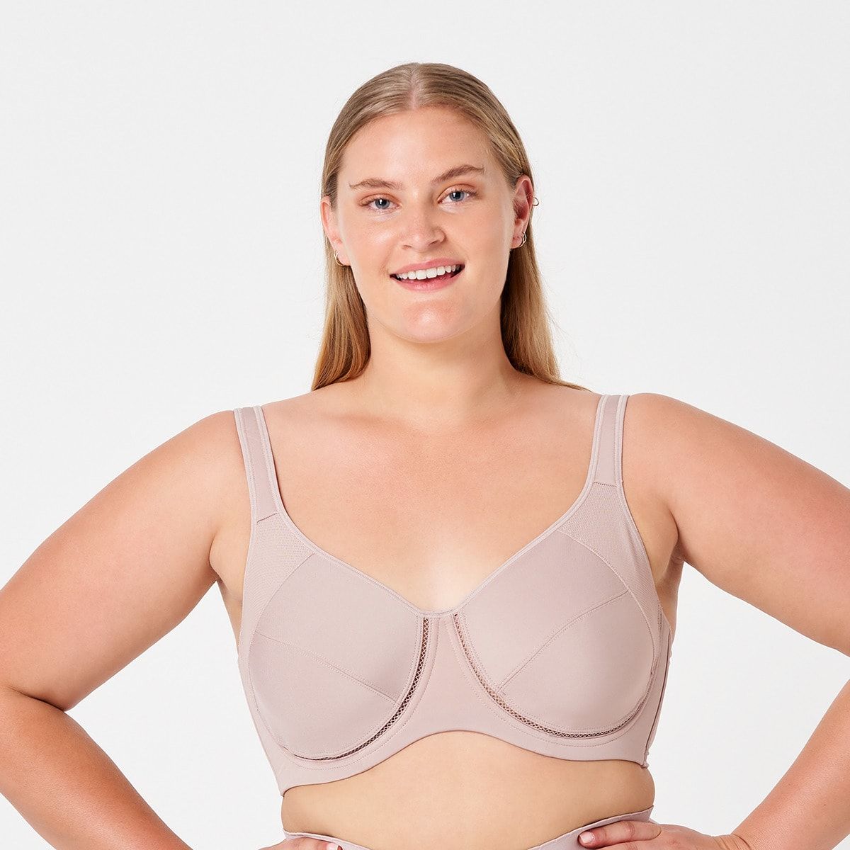 Full Figure Sports Underwire Soft Cup Bra