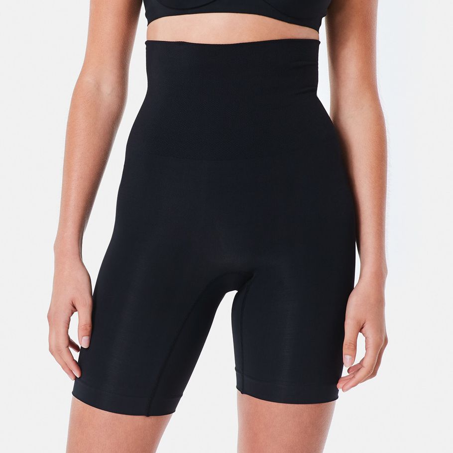 Firm Control Seamfree Shaping Shorts